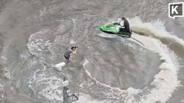 Jet Ski Rider Criticized for Filming Content in Bangkok Floods