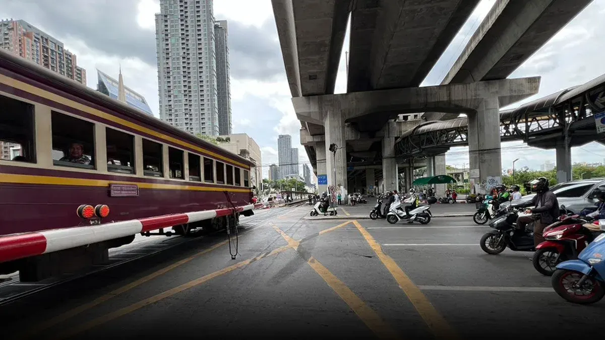 Editorial - The Dangerous Railway-Road Intersection Problem