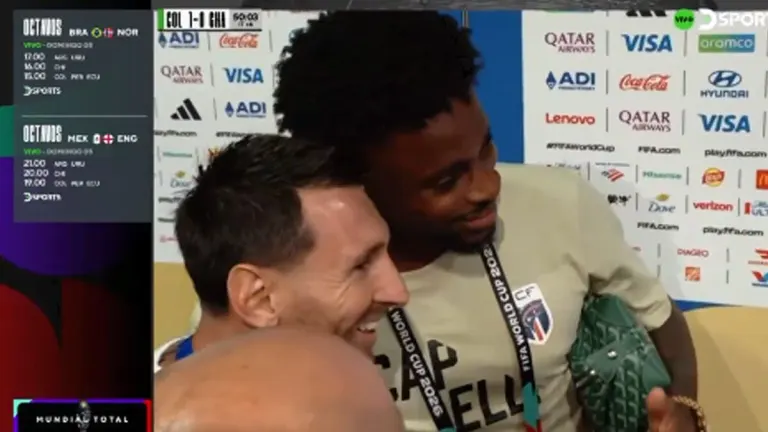 Cape Verde Players Wait For Messi Photo After Argentina Win