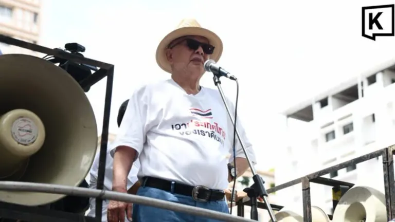 Activist Sondhi Leads Rally at Israeli Embassy in Bangkok