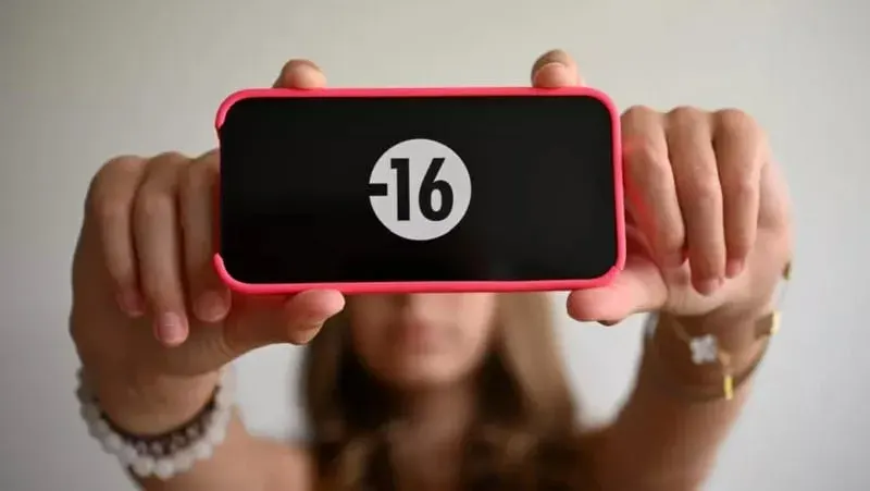EU Prepares Restrictions On Children's Social Media Use