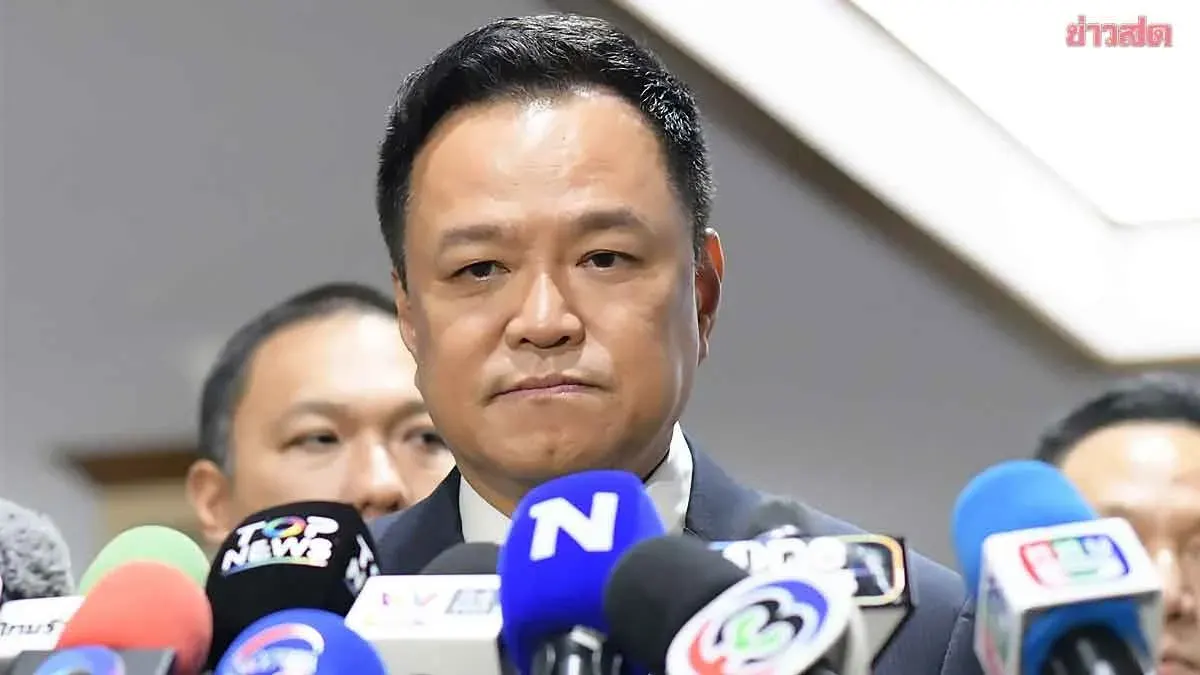 Anutin Says October No-Confidence Debate Fine Five Days Too Long