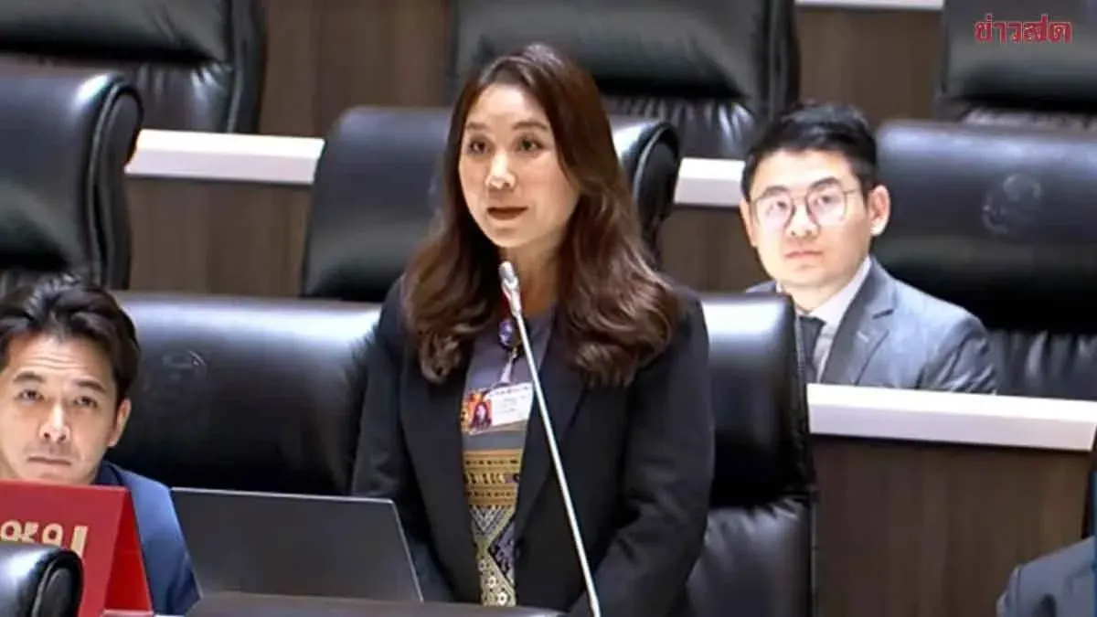 Lawmaker Proposes 100 Billion Baht Civil Service Pension Fund Cut