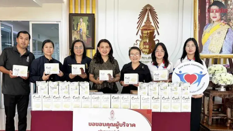Foundation Donates 6,000 Cakes to Flood Victims